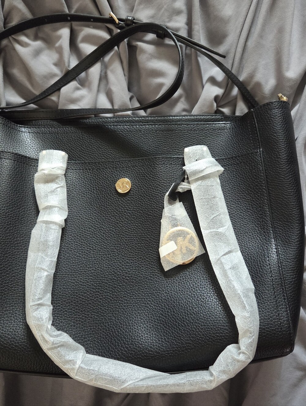 Michael Kors Black Pebbled Leather Tote 3 in 1 with Gold MK Charm